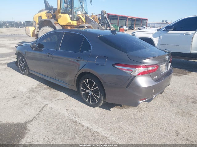 Toyota Camry Se