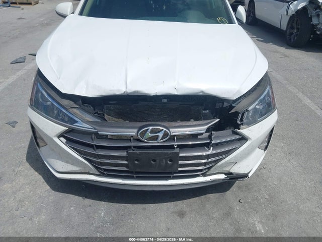 Hyundai ELANTRA Value Edition