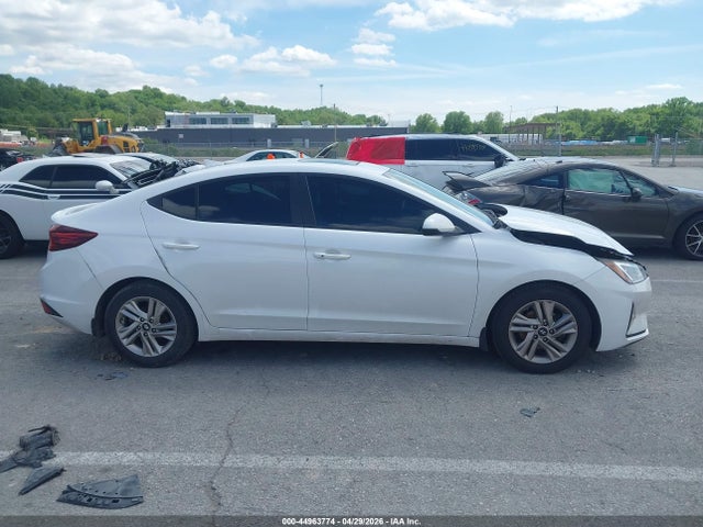 Hyundai ELANTRA Value Edition