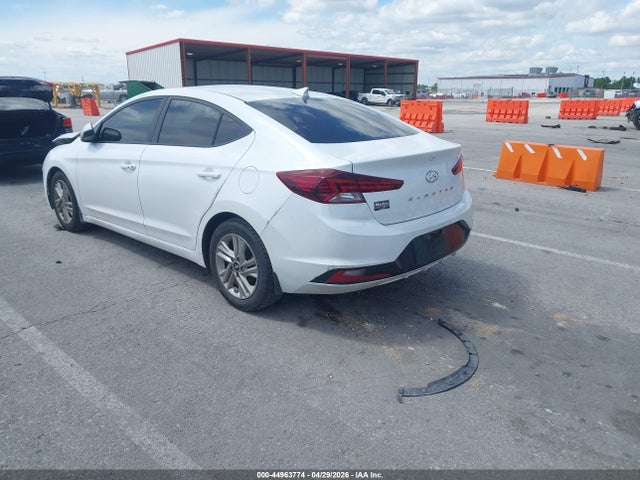 Hyundai ELANTRA Value Edition
