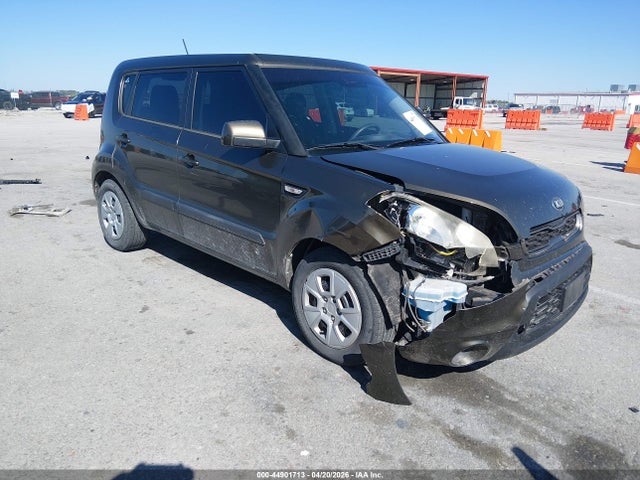 Salvage Kia Soul Image