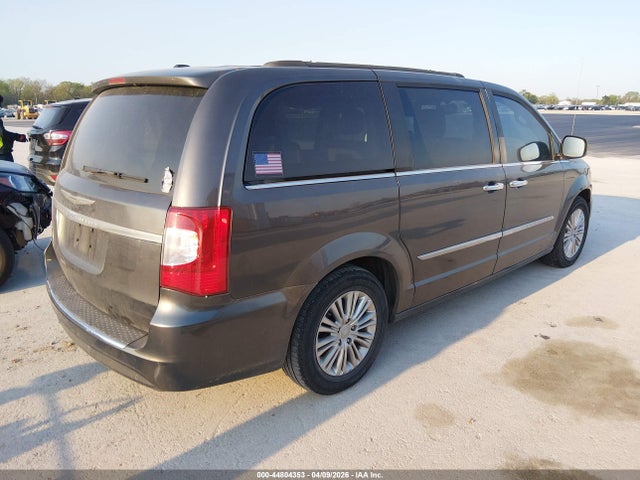 Chrysler Town & Country Touring-l