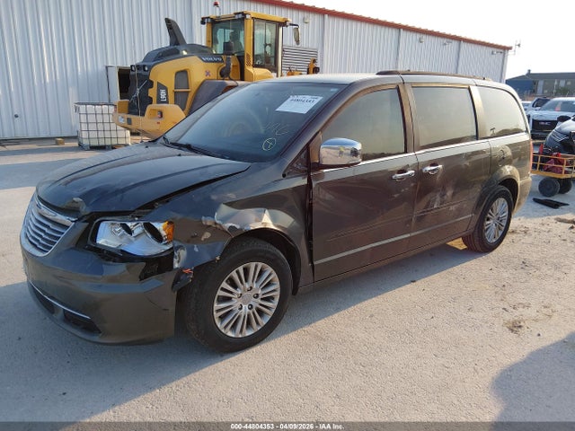 Chrysler Town & Country Touring-l
