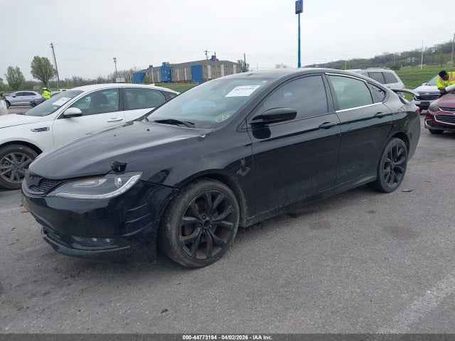 Chrysler 200 S