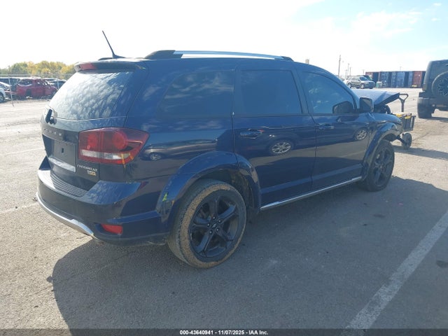 Dodge Journey Crossroad