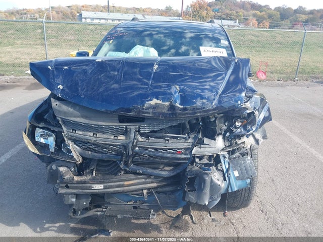 Dodge Journey Crossroad