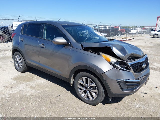 Salvage Kia Sportage Image
