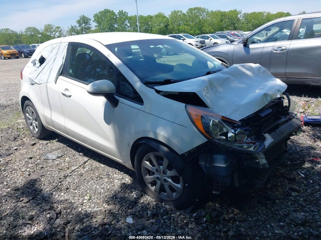 Salvage Kia Rio Image