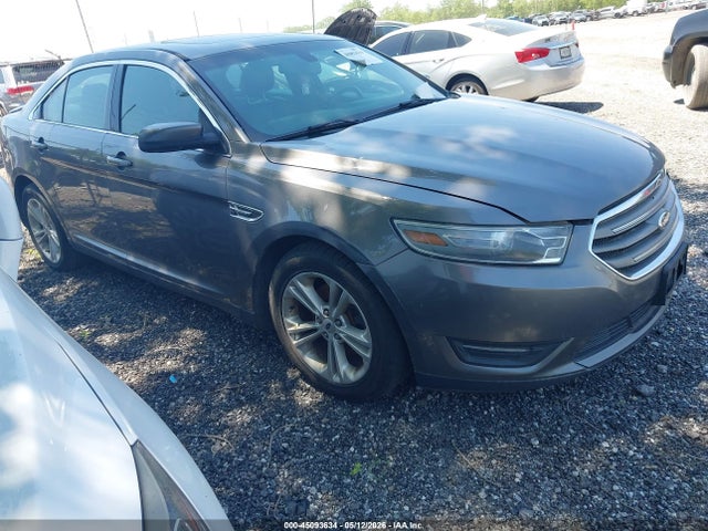 Salvage Ford Taurus Image