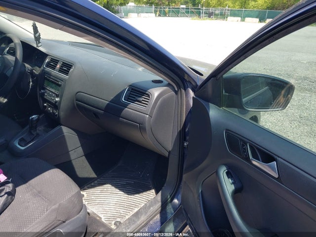Volkswagen Jetta 2.0l S