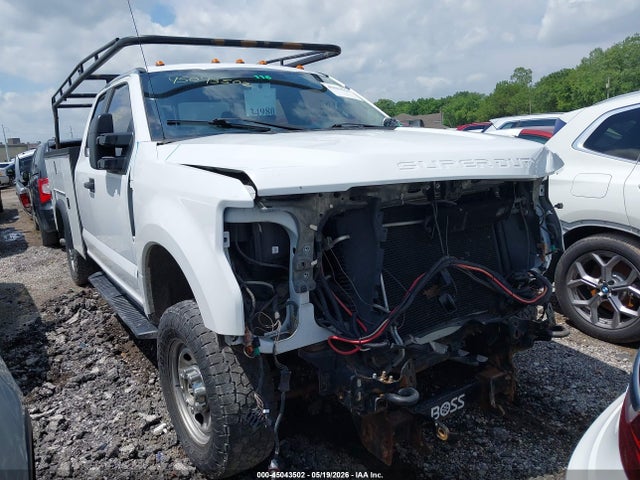 Salvage Ford F-250 Image