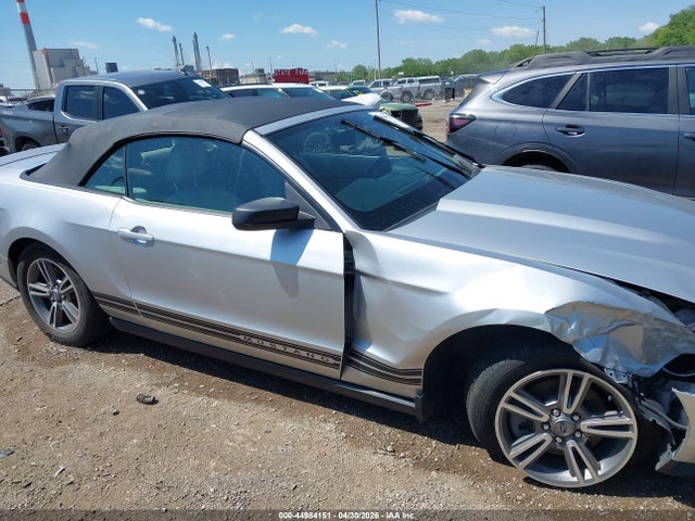 Ford Mustang V6 Premium