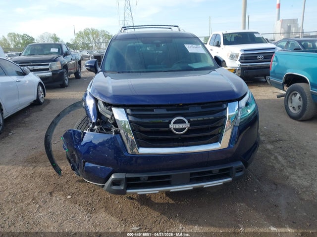 Nissan Pathfinder Platinum 4wd