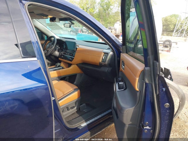 Nissan Pathfinder Platinum 4wd