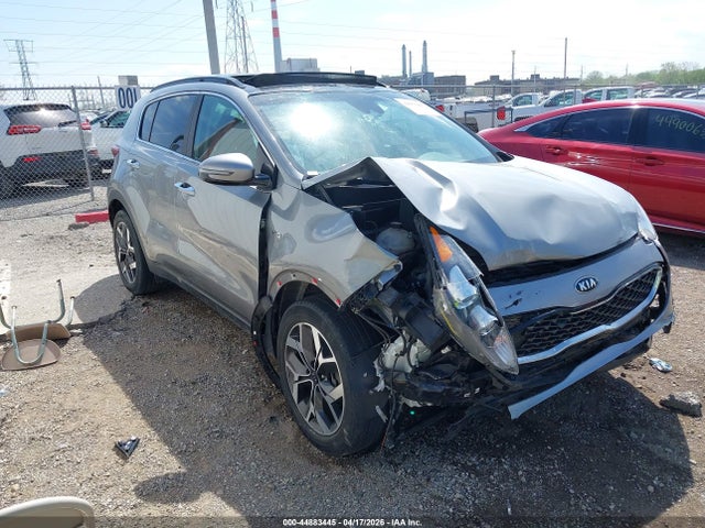 Salvage Kia Sportage Image