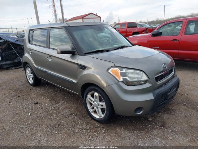 Salvage Kia Soul Image