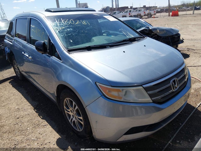 Salvage Honda Odyssey Image