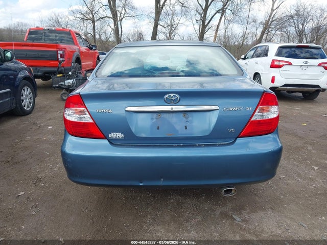 Toyota Camry Xle V6