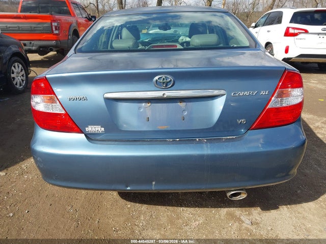 Toyota Camry Xle V6