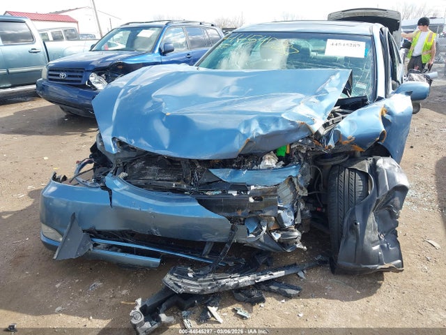 Toyota Camry Xle V6