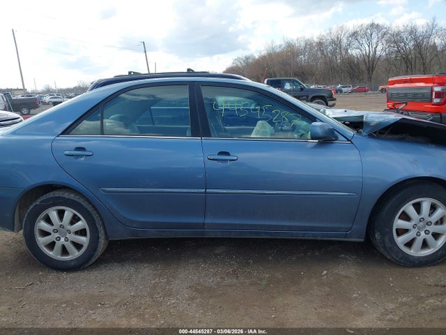 Toyota Camry Xle V6