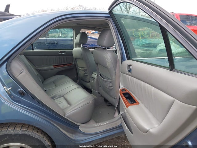 Toyota Camry Xle V6