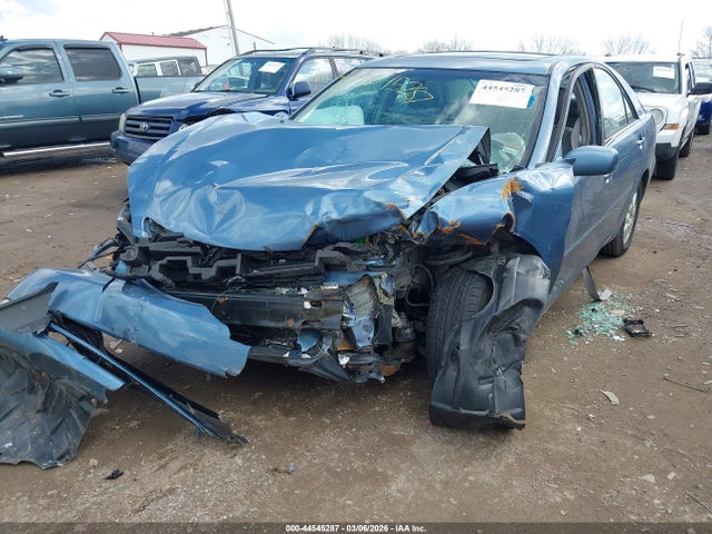 Toyota Camry Xle V6