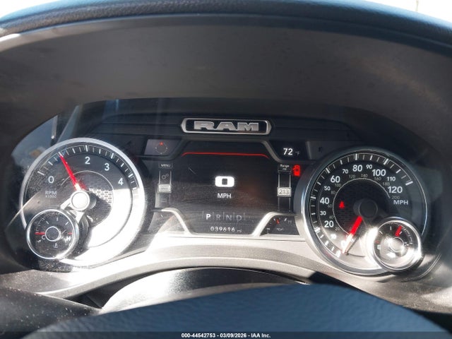 Ram 1500 Big Horn  4x4 5'7 Box