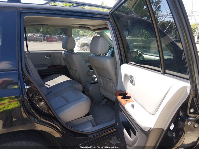 Toyota Highlander Limited V6