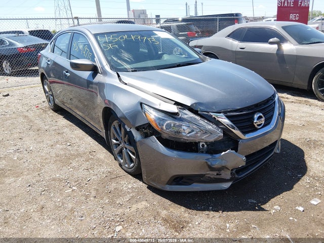 Salvage Nissan Altima Image
