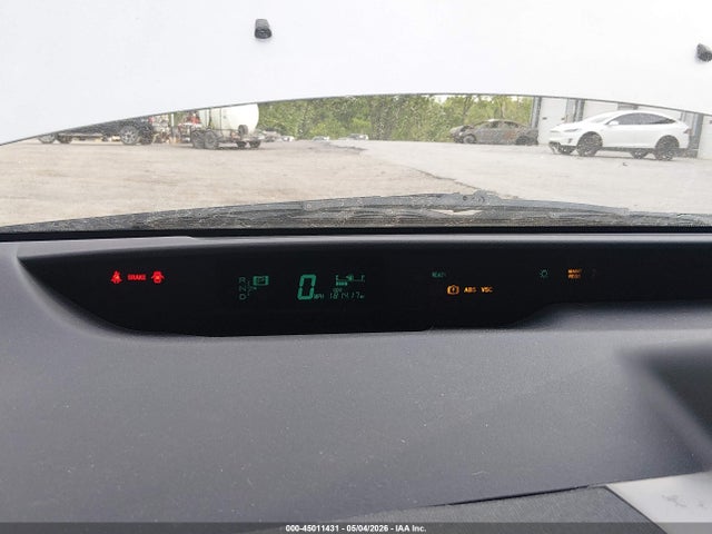 Toyota Prius Base (cvt-e)