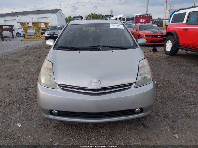 Toyota Prius Base (cvt-e)