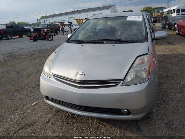 Toyota Prius Base (cvt-e)