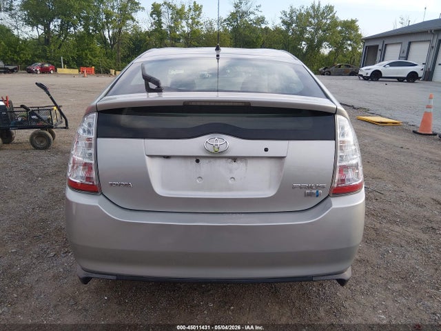 Toyota Prius Base (cvt-e)