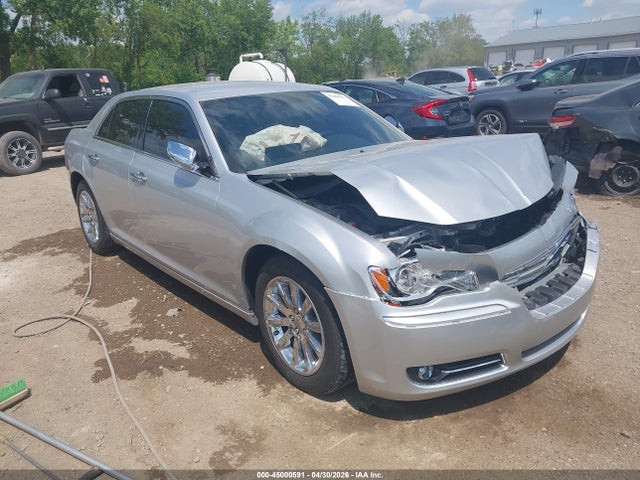 Salvage Chrysler 300 Image