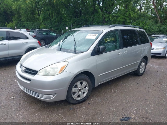 Toyota Sienna Le
