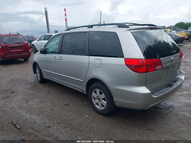 Toyota Sienna Le