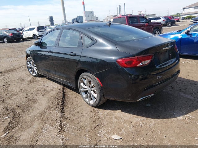 Chrysler 200 S