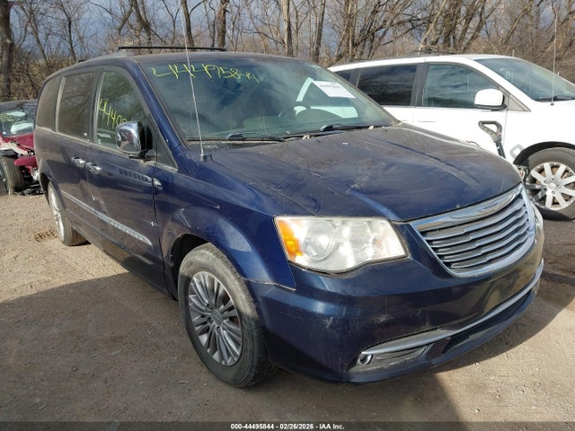 Salvage Chrysler Town & Country Image