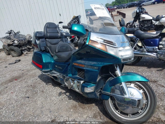 Salvage Honda Gl1500 Image