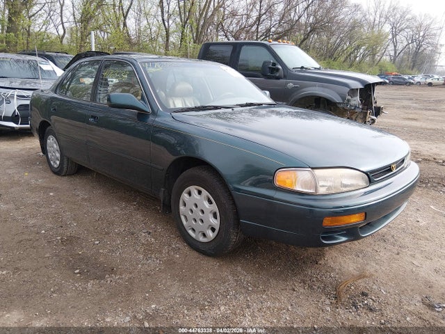 Salvage Toyota Camry Image
