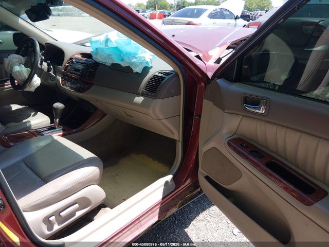 Toyota Camry Xle V6