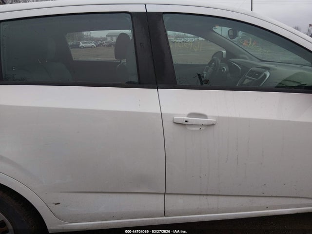 Chevrolet Sonic Lt Auto