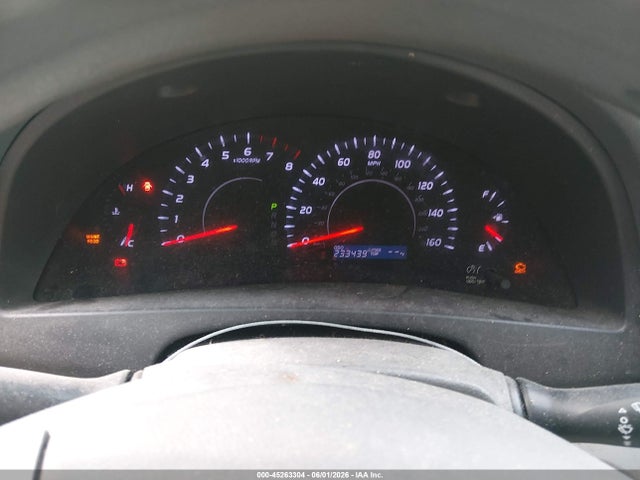Toyota Camry Le V6