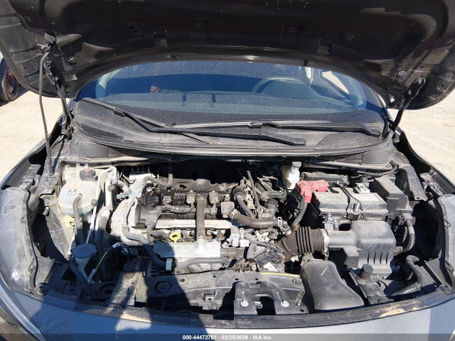 Nissan Versa 1.6 Sr
