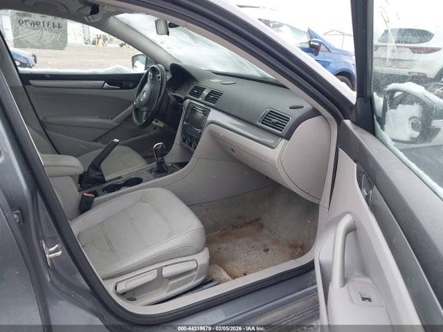 Volkswagen Passat 1.8t Limited Edition
