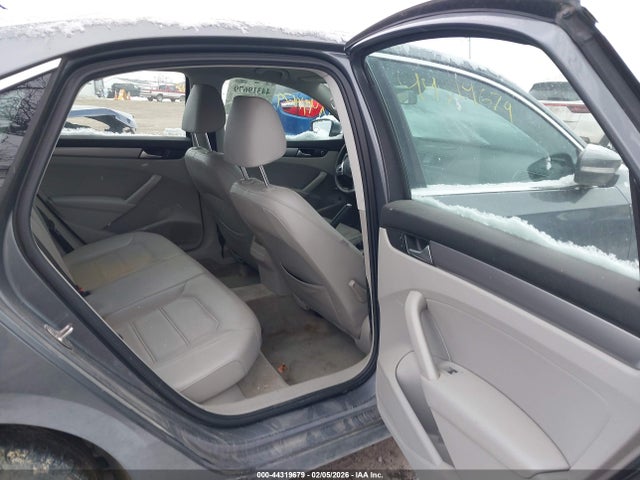 Volkswagen Passat 1.8t Limited Edition