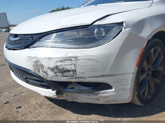 Chrysler 200 S