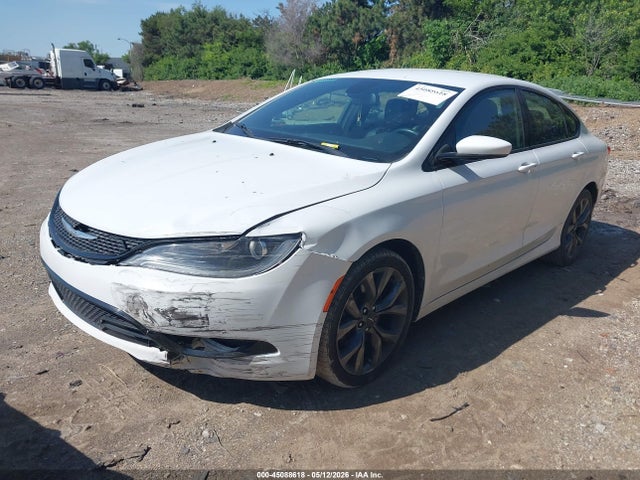 Chrysler 200 S