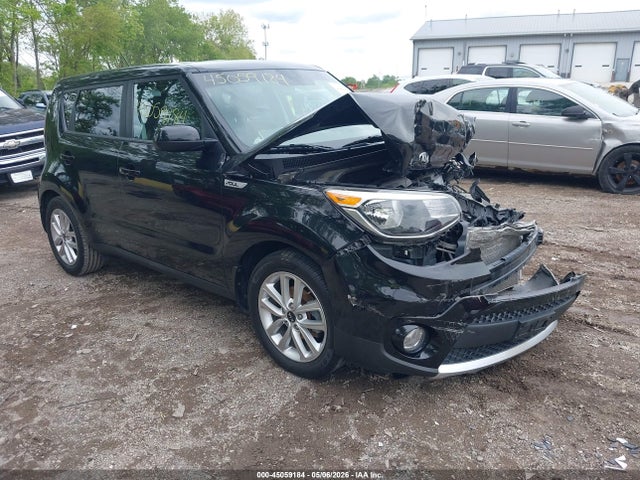 Salvage Kia Soul Image